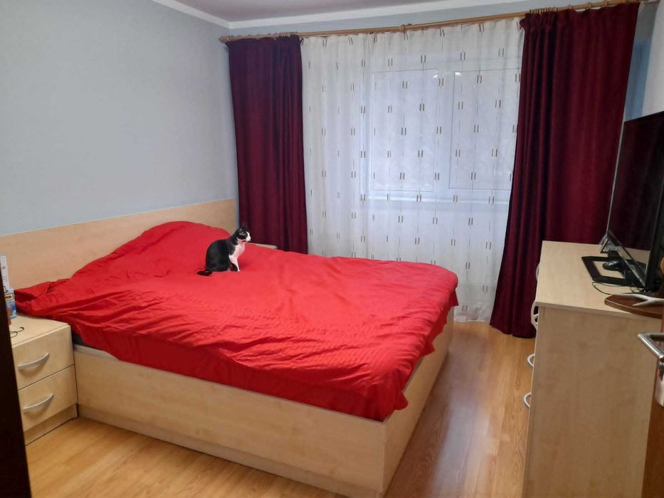 Vand apartament 4 camere 81mp2