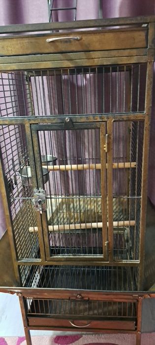 Масивна клетка за средни и големи папагали