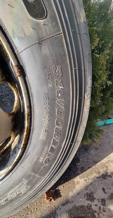 Гума с джанта   315 60 22.5
