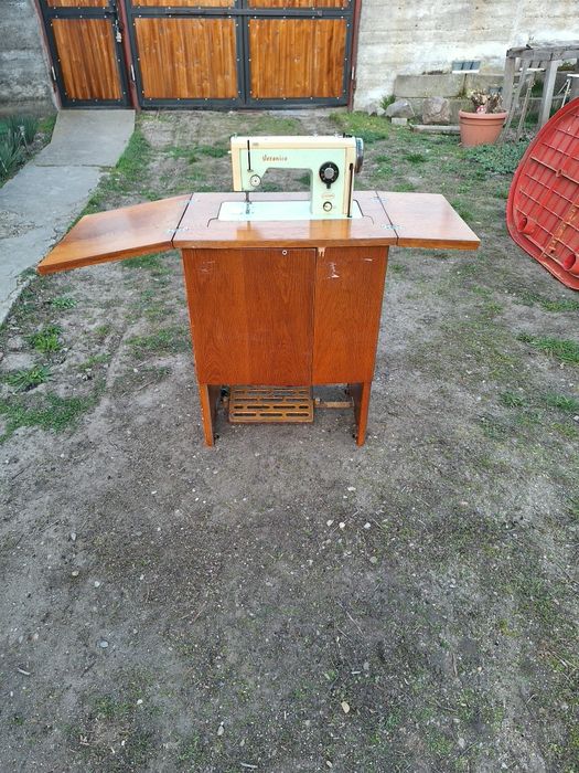 Masina de cusut Veronica