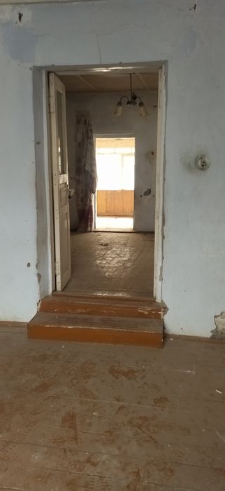 Продаётся дом: 7-соток. Горбольница.