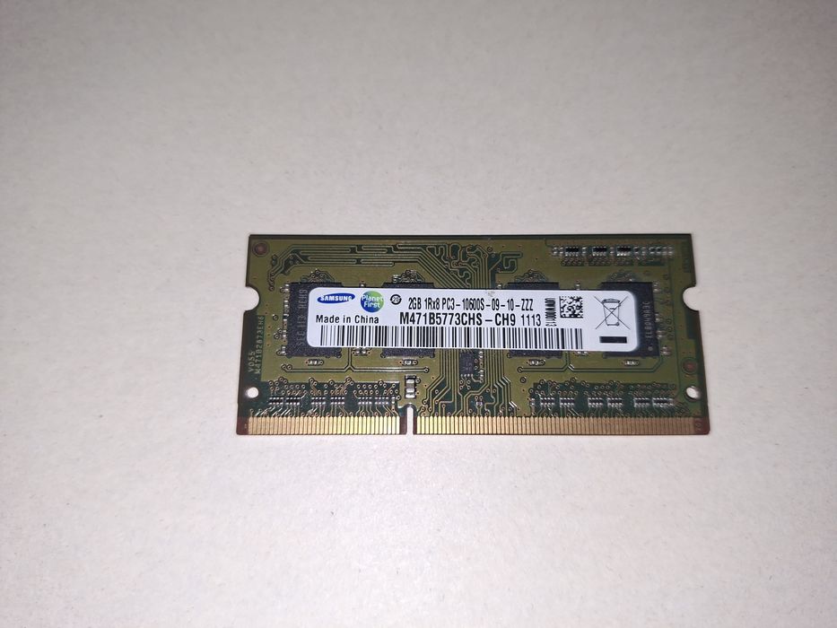 Продам две планки ОЗУ SO-DIMM DDR3 для ноутбука, по 2 ГБ каждая