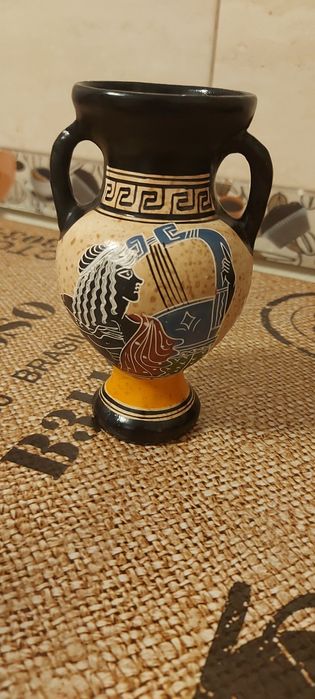 Vind vaze Antice de colecție