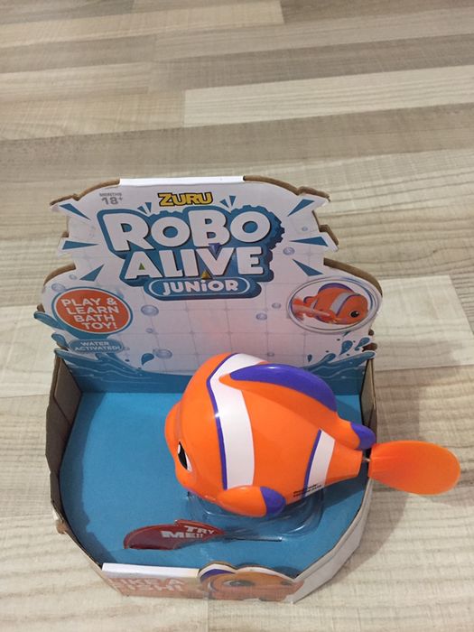 Jucarie pentru copii - peste clovn pluteste in apa, nu inoata