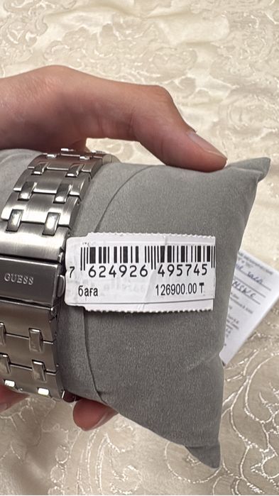 часы Guess оригинал новые
