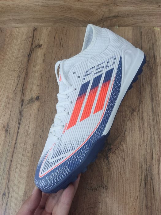 yangi Butsa F50 sotiladi