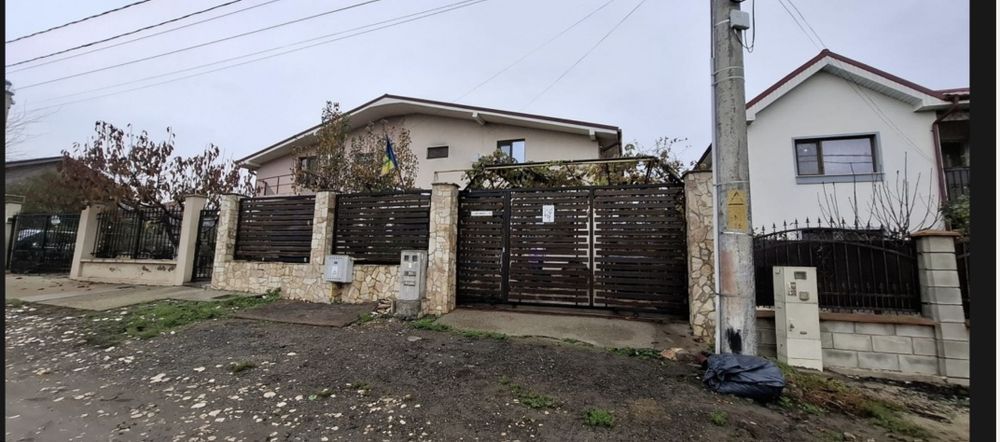 Vândem casă în localitatea Mangalia.