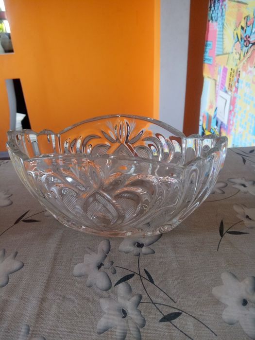 Посуда, хрусталь.