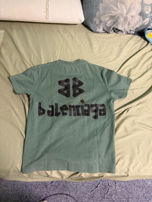 Зелена тениска balenciaga