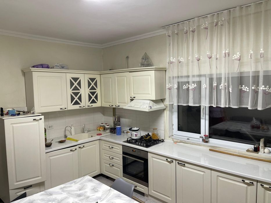 Продается дом  рынок Бекжан базар