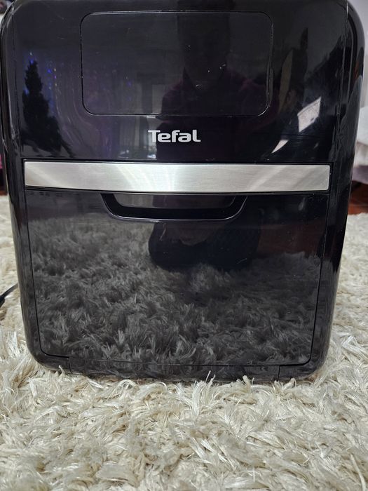 Fripteuza cu aer cald tefal