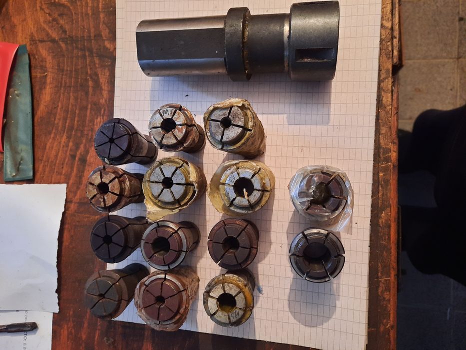 Цангов патроник ф40 със 11цанги комплекта