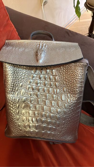 Раница естествена кожа