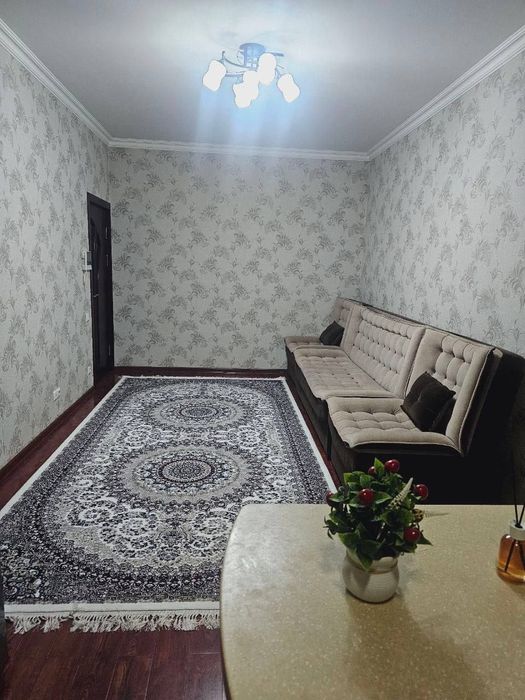 ×Чиланзар 17, 1в2/2/4 ‼️Орт: Парламент, 30м²‼️Продаётся квартира