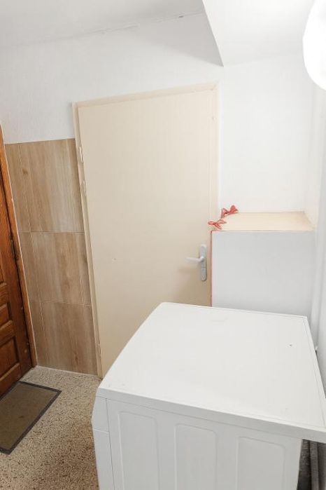 Дава се под наем Едностаен апартамент в Пловдив, Мараша - 20 кв.м за 240 € - Снимка #2