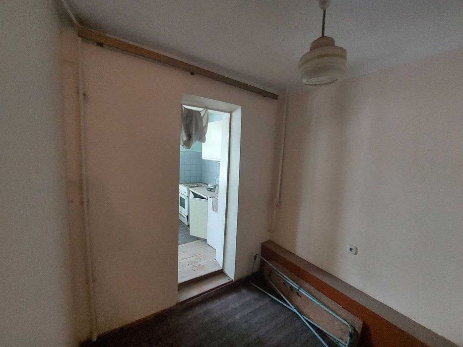 Продаю квартиру Яшнабадский р-он Панельный почта. 1в2х ком 1-этаж 42м2