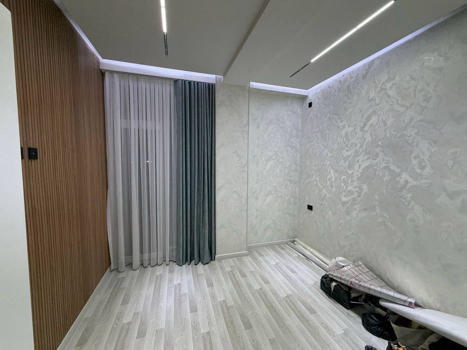 Срочно продается 2х ком квартира Хон Сарой Куйлюк массив 2