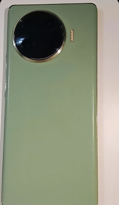 TECNO SPARK 20 Pro+ (8/256 GB)