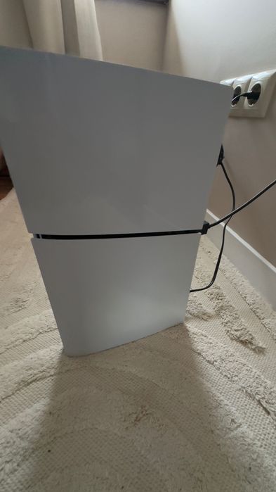 PlayStation V не различим от нов!