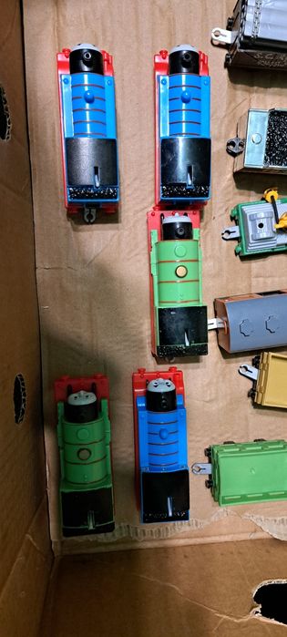 Trenulete Thomas cu baterii