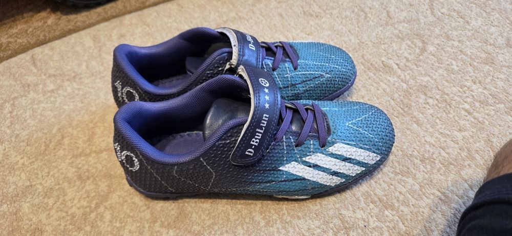 Продам бутсы для мальчика