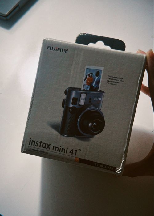 камера Instax Mini 41