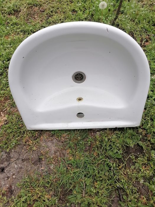 Порцеланова мивка 50х45 см. Цена в Евро