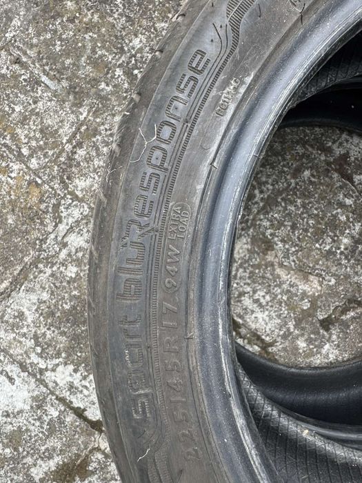 Гуми 225 45 17 Dunlop Marshal Debica