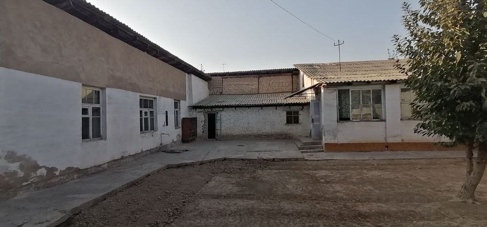 Уй сотилади срочно