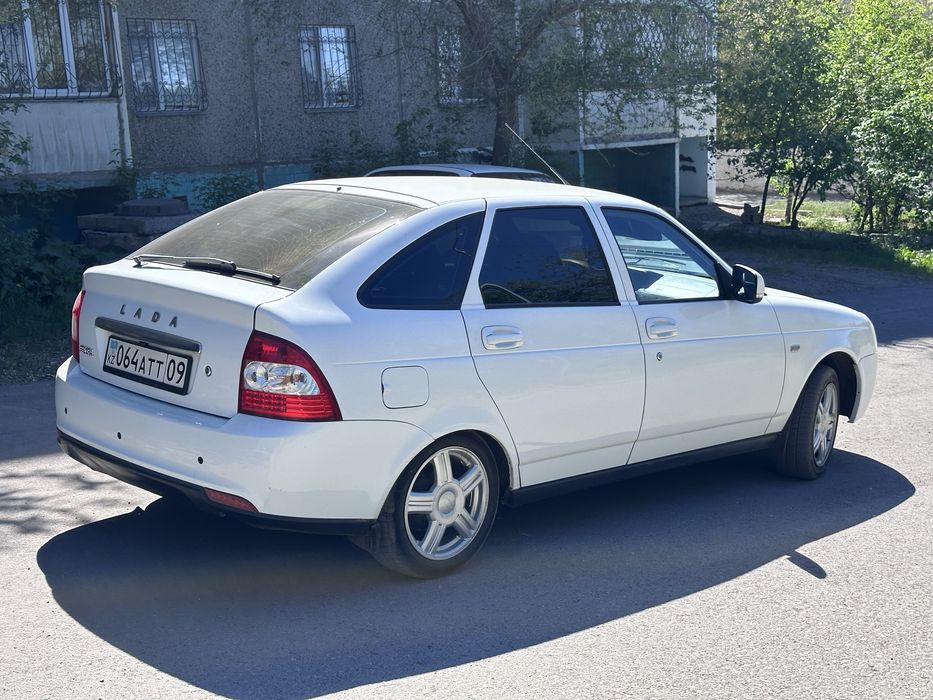 Продам Приору-2 lux