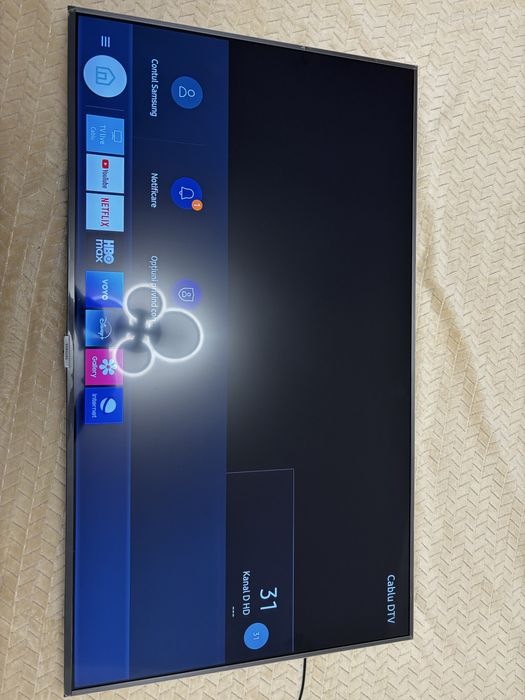 Televizor Samsung placa de baza defecta pentru dezmembrari.