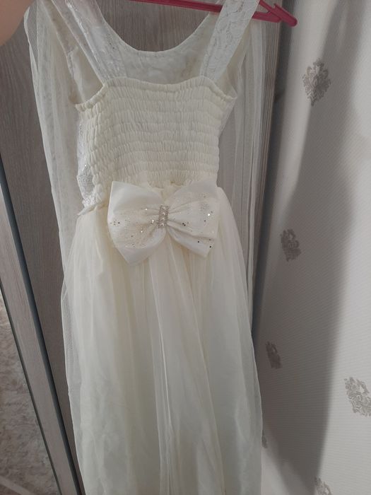 Нарядное платье для девочки