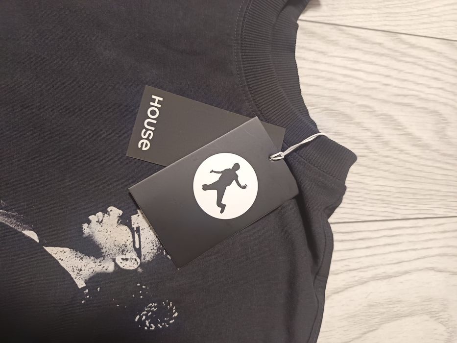 Tricou House nou.