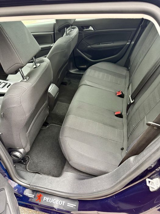 Peugeot 308 Facelift blue lease