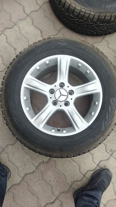 Комплект резины на дисках 225 60 r16