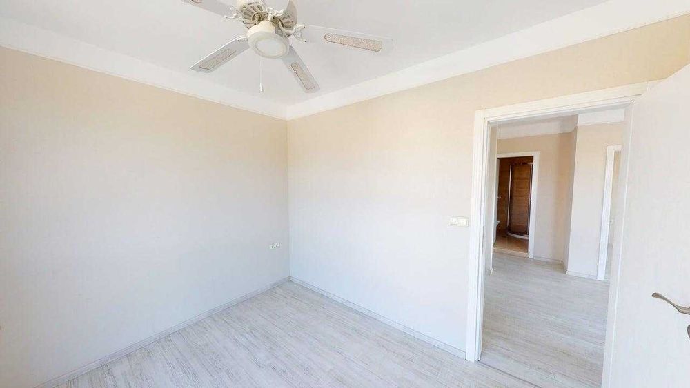 Продава се Тристаен апартамент в к.к. Слънчев бряг - 57 кв.м за 1402 €/кв.м - Снимка #4