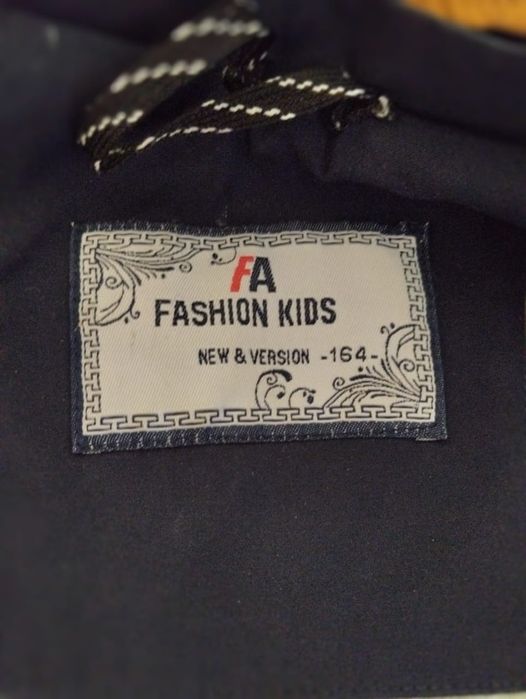 Продам куртку весна -осень