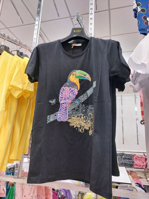 Продажа женские  футболки турецкие привозные . Стильные