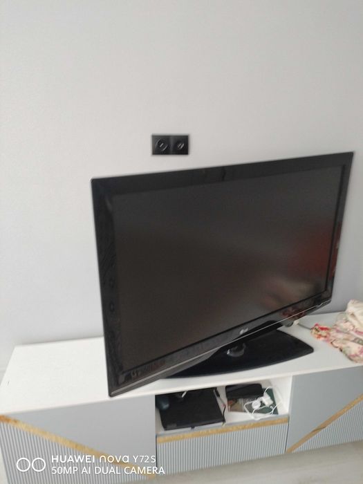 Телевизор LG, продам срочно.договоримся