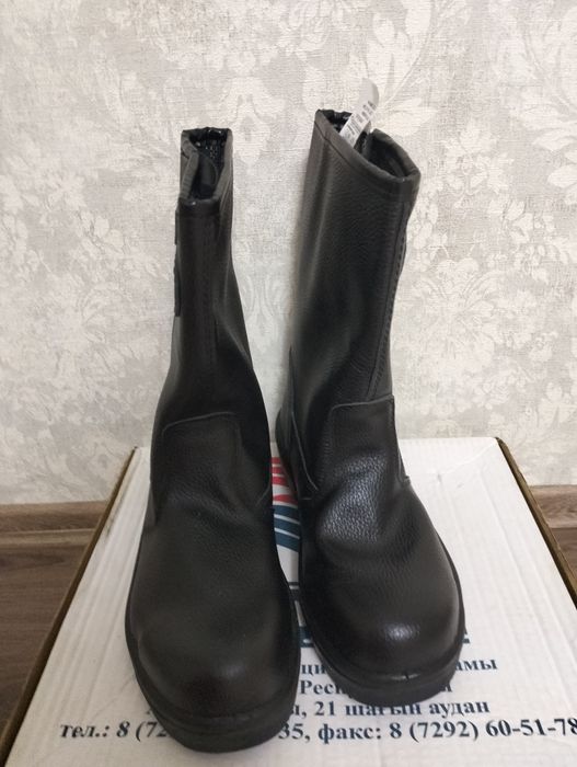 Керемет жымысқа арналған ақ киім сатылымда