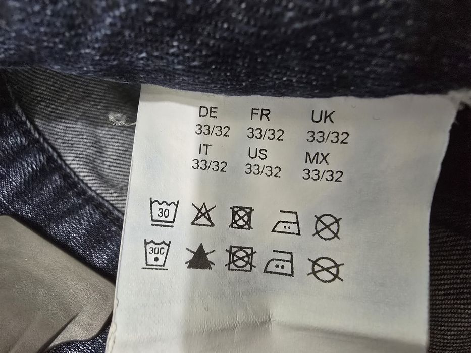 Hanorac Jack&Jones blugi Boss barbat marime M ambele