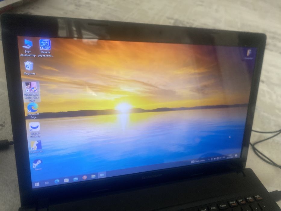 ноутбук Lenovo хорошом состояние