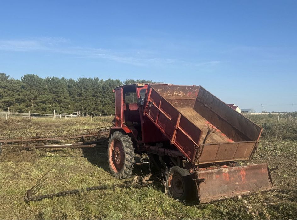 Продам Трактор+тырнауыш+ косилка+ сырғыш