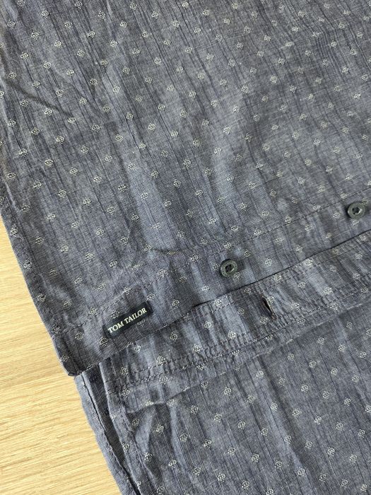 Vand camasa bărbați marimea M noua,  astept si oferte