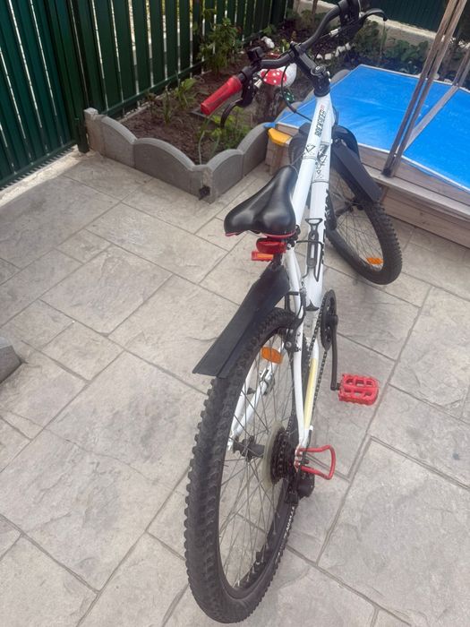 Vând bicicletă B'Twin Rockrider 300, 24 inch