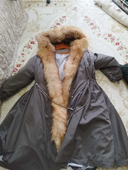 Продам парку из, лисы