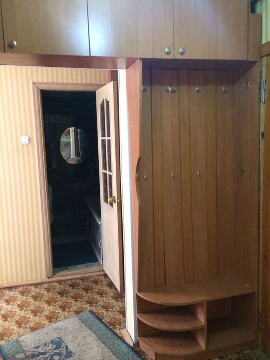 Продам двух комнатную квартиру