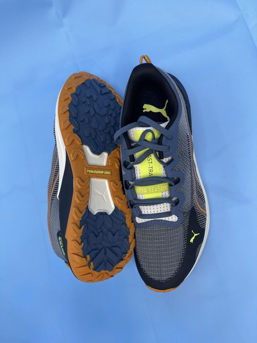 Маратонки Puma.
