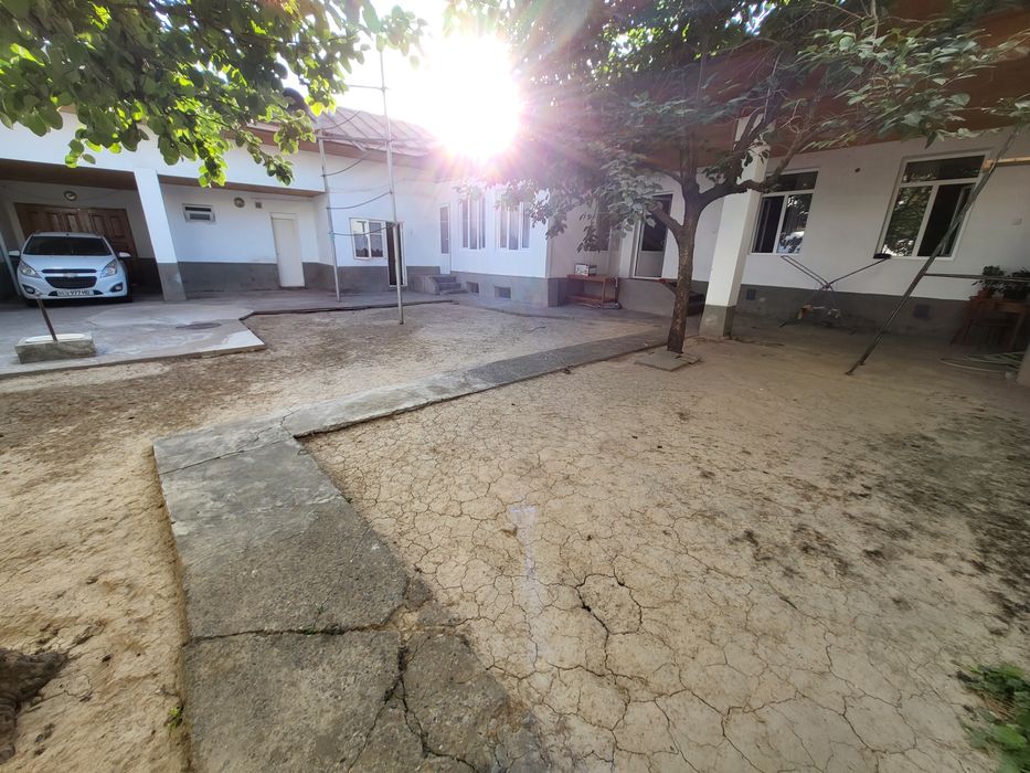 Ko'kchada uy sotiladi 3 sotix o'zimizniki