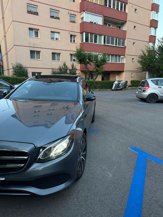 Mercdede E300 de,vand sau schimb cu Tesla sau Vclass